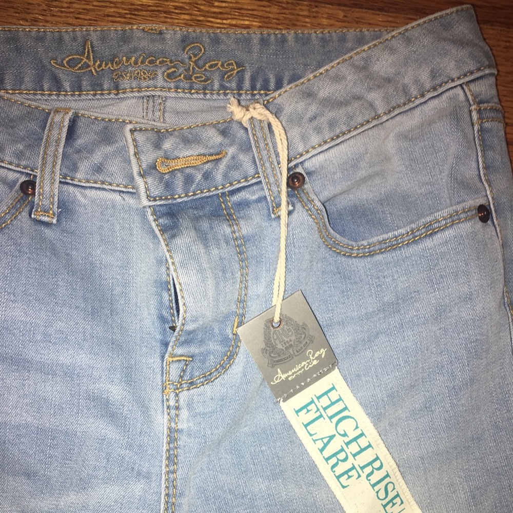 American Rag High Rise Flare Jeans - Picture 4 of 7